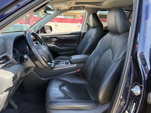 Used 2021 Toyota Highlander Limited AWD/4WD image 30