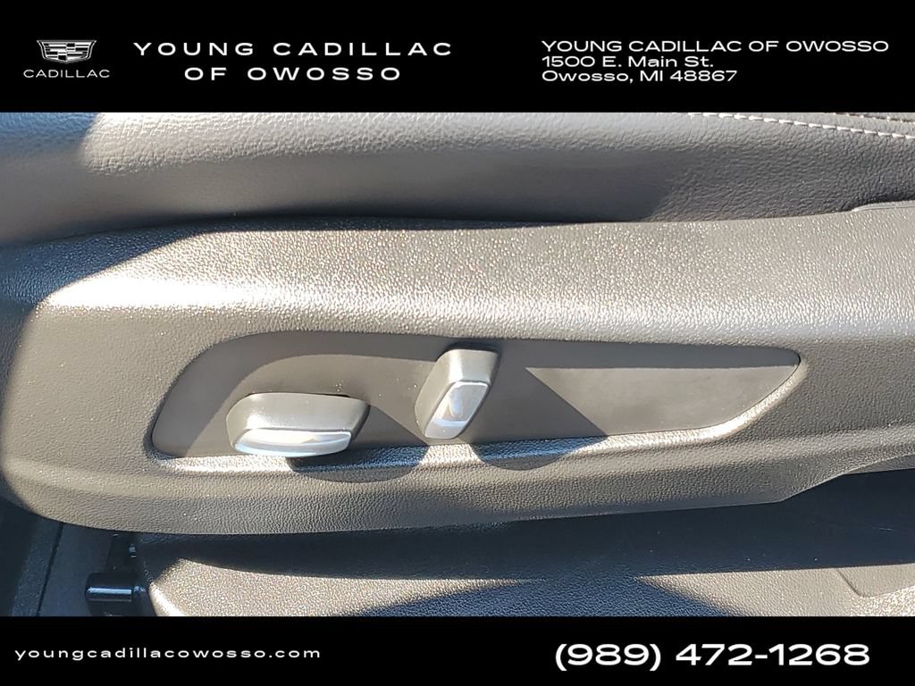 Certified 2025 Cadillac XT5 Luxury w/ LPO, Floor Liner Package AWD/4WD image 7