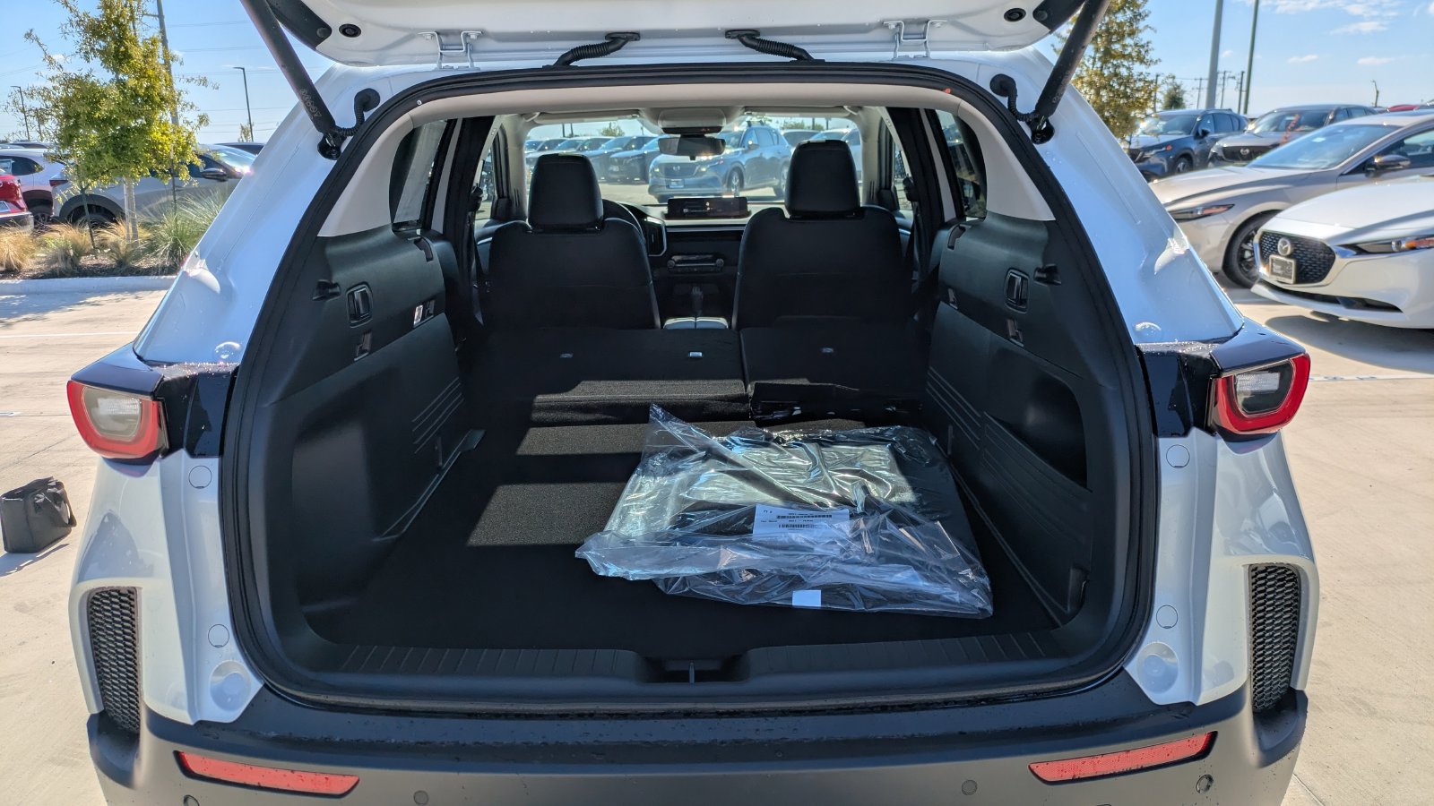 New 2026 MAZDA CX-50 2.5 Hybrid w/ Preferred Pkg AWD/4WD image 19