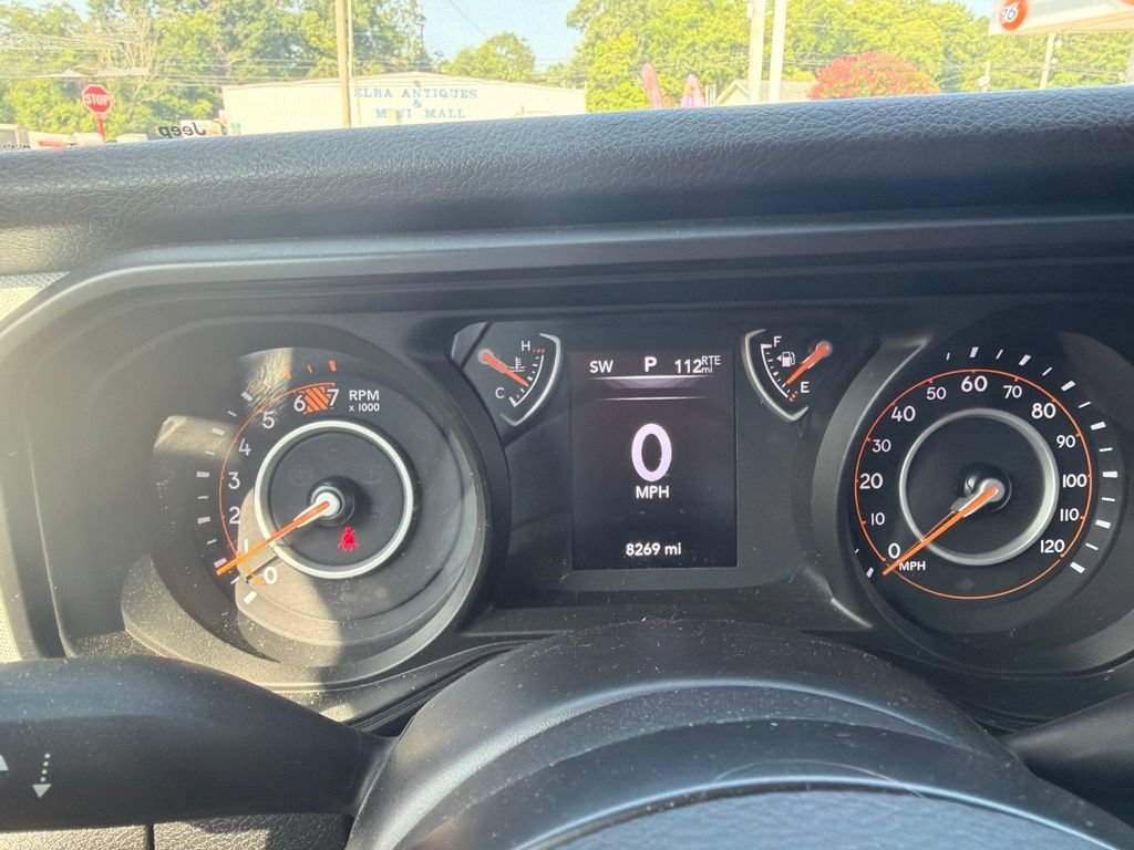 Used 2025 Jeep Wrangler Sport AWD/4WD image 13