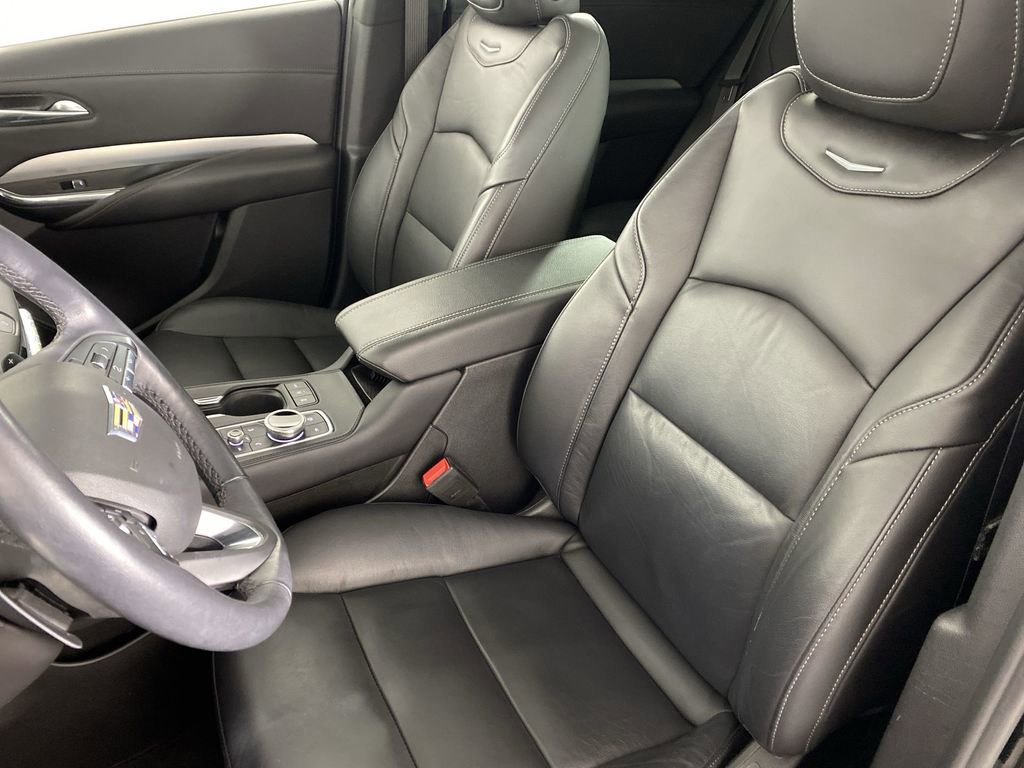 Certified 2023 Cadillac XT4 Premium Luxury w/ Cold Weather Package image 23
