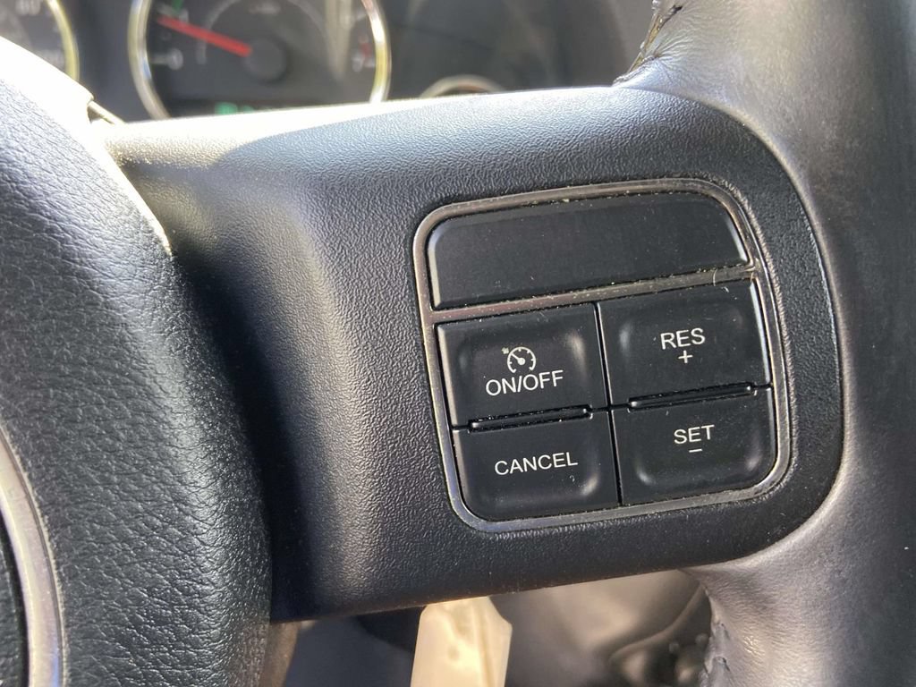 Used 2012 Jeep Wrangler Sport AWD/4WD image 31