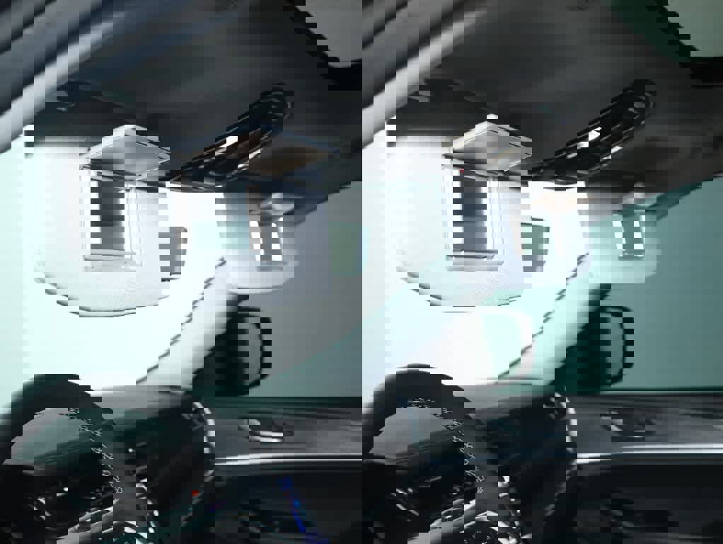 Used 2023 Jeep Grand Cherokee Limited w/ Luxury Tech Group II image 20