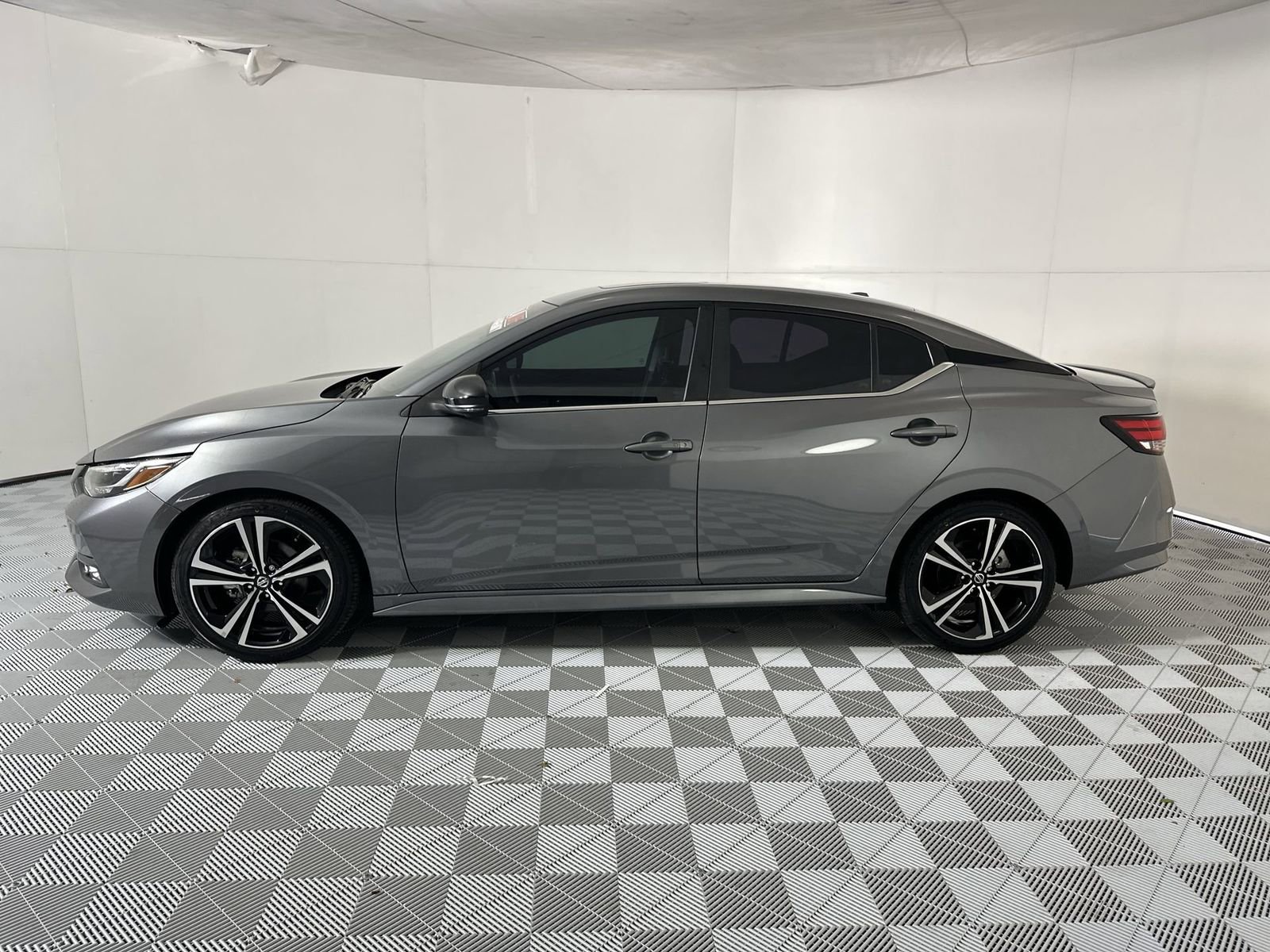 Certified 2023 Nissan Sentra SR w/ SR Premium Package image 5