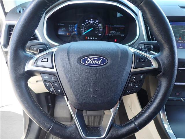Used 2019 Ford Edge Titanium w/ Equipment Group 301A AWD/4WD image 9