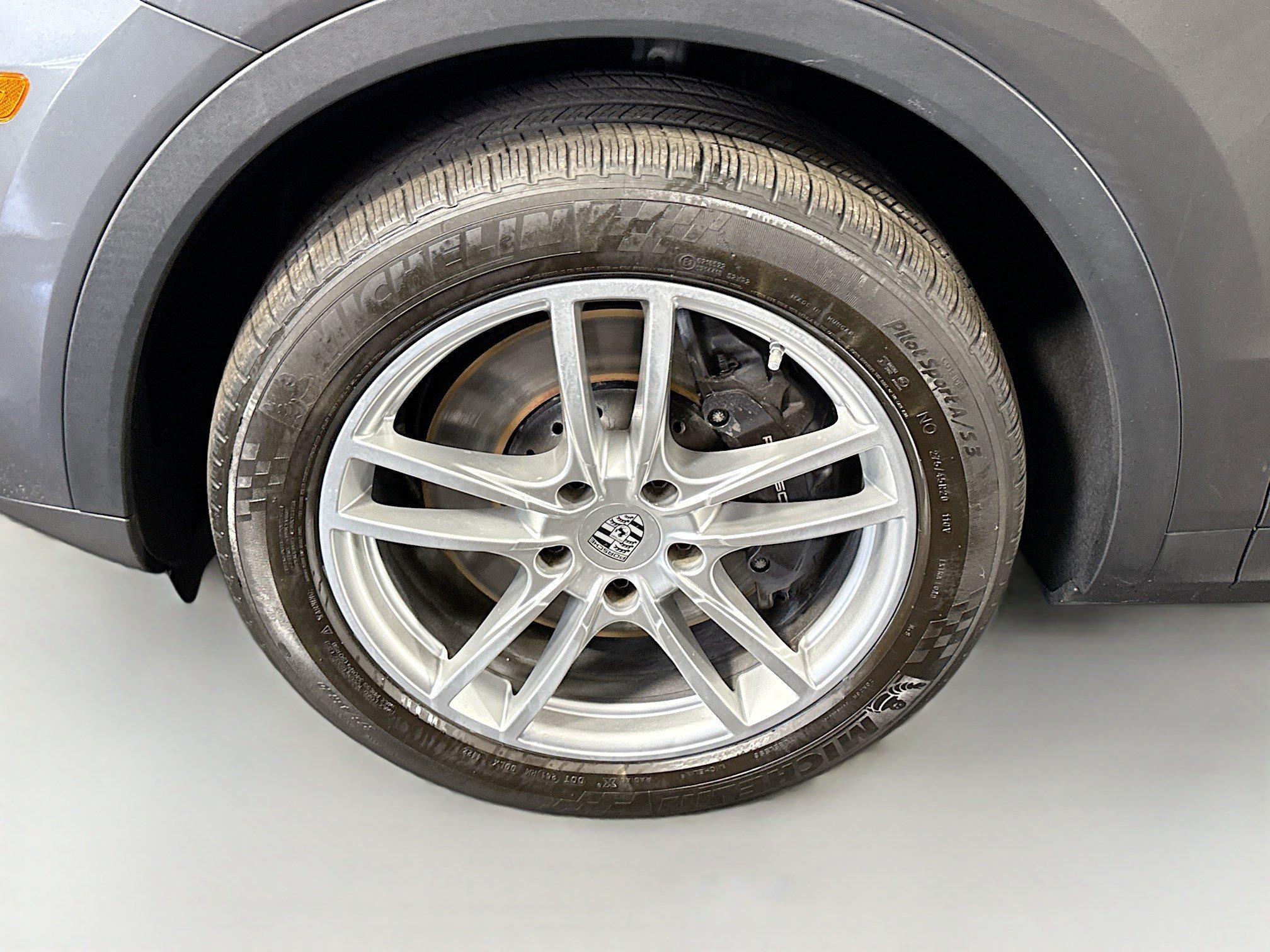 Used 2023 Porsche Cayenne AWD/4WD image 37