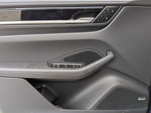 New 2024 Porsche Macan 4 Electric image 13