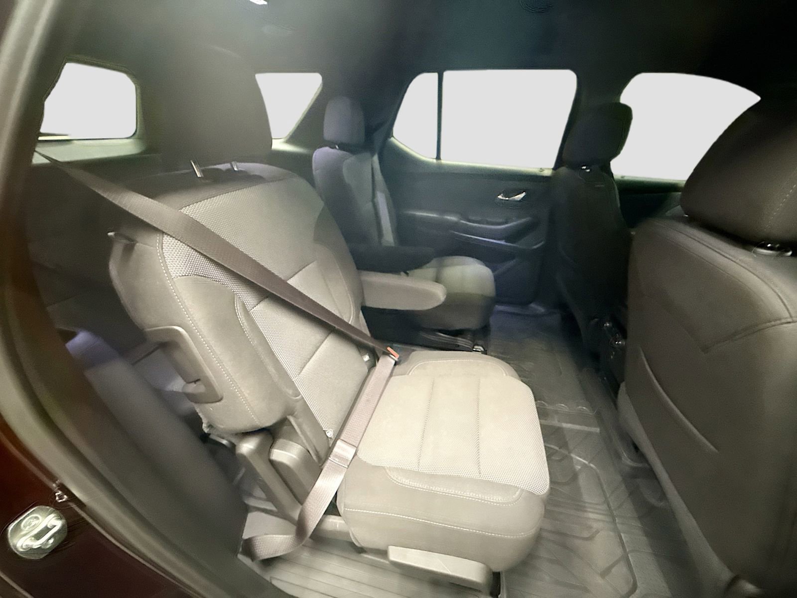 Used 2023 Chevrolet Traverse LT w/ LPO, Floor Liner Package image 31