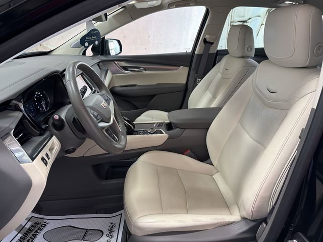 Used 2024 Cadillac XT5 Premium Luxury w/ LPO, Floor Liner Package AWD/4WD image 11