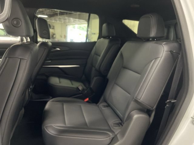 Certified 2025 Chevrolet Traverse LT AWD/4WD image 23