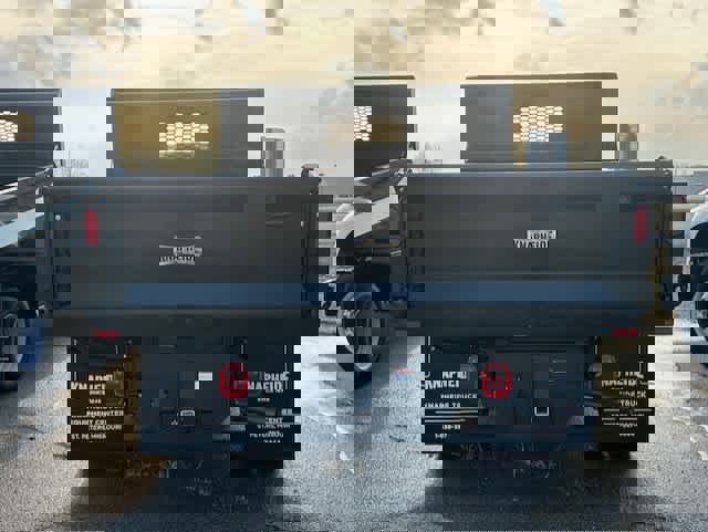 New 2025 Ford F550 4x4 Regular Cab Super Duty image 3