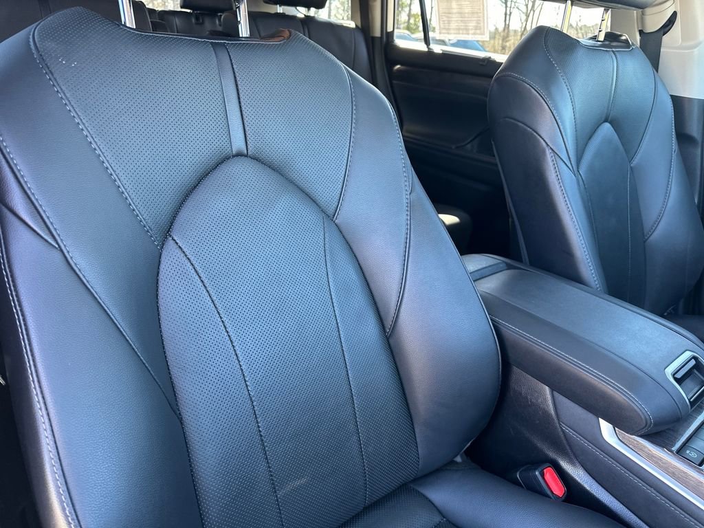 Used 2021 Toyota Highlander Limited image 41