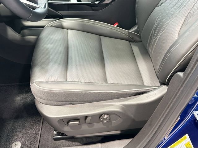 Used 2024 Buick Envision Avenir AWD/4WD image 18