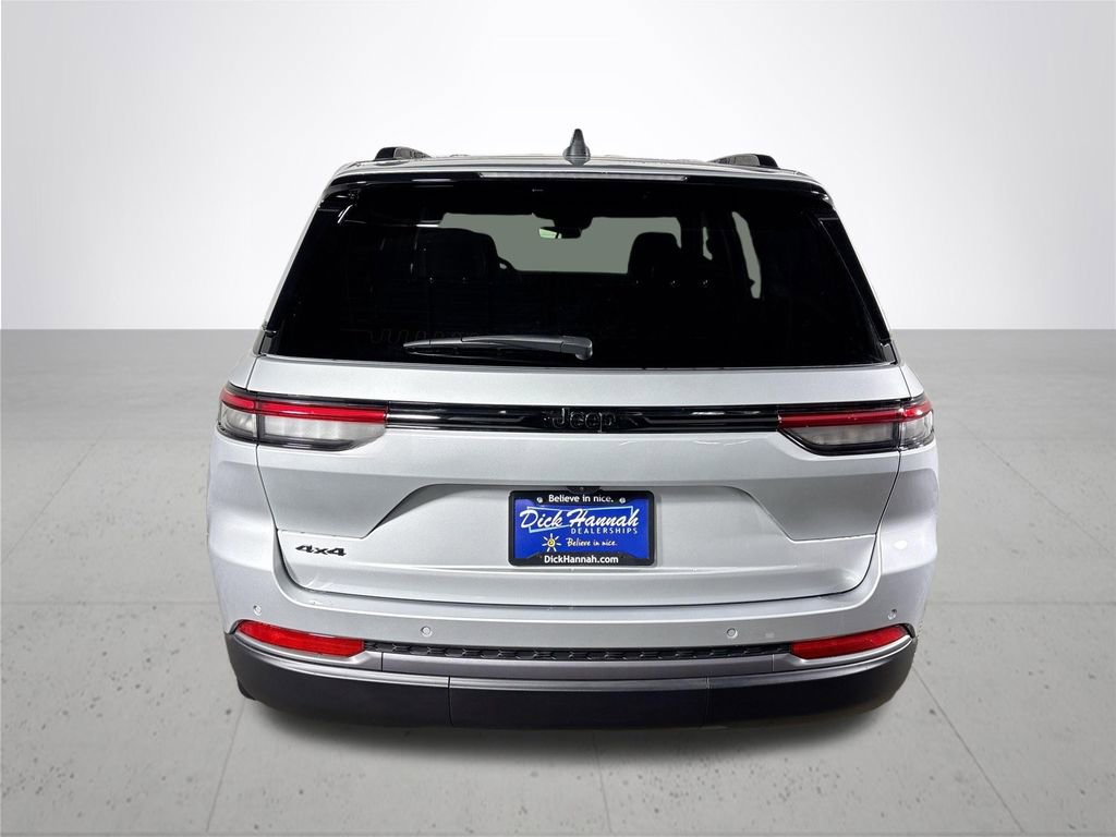 New 2026 Jeep Grand Cherokee Altitude AWD/4WD image 7