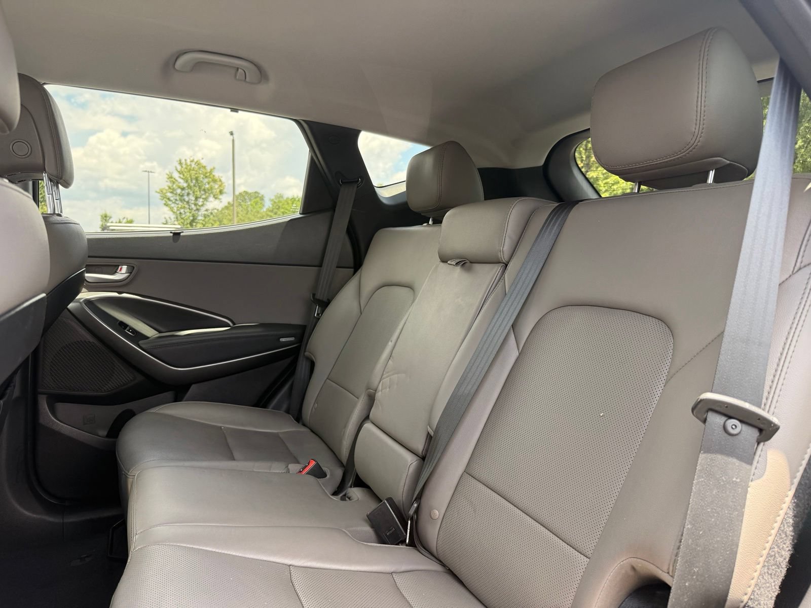 Used 2017 Hyundai Santa Fe Sport FWD image 26