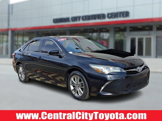 Used 2016 Toyota Camry SE FWD image 1