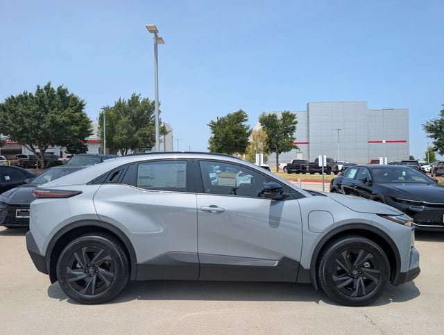 New 2026 Toyota C-HR AWD/4WD image 3