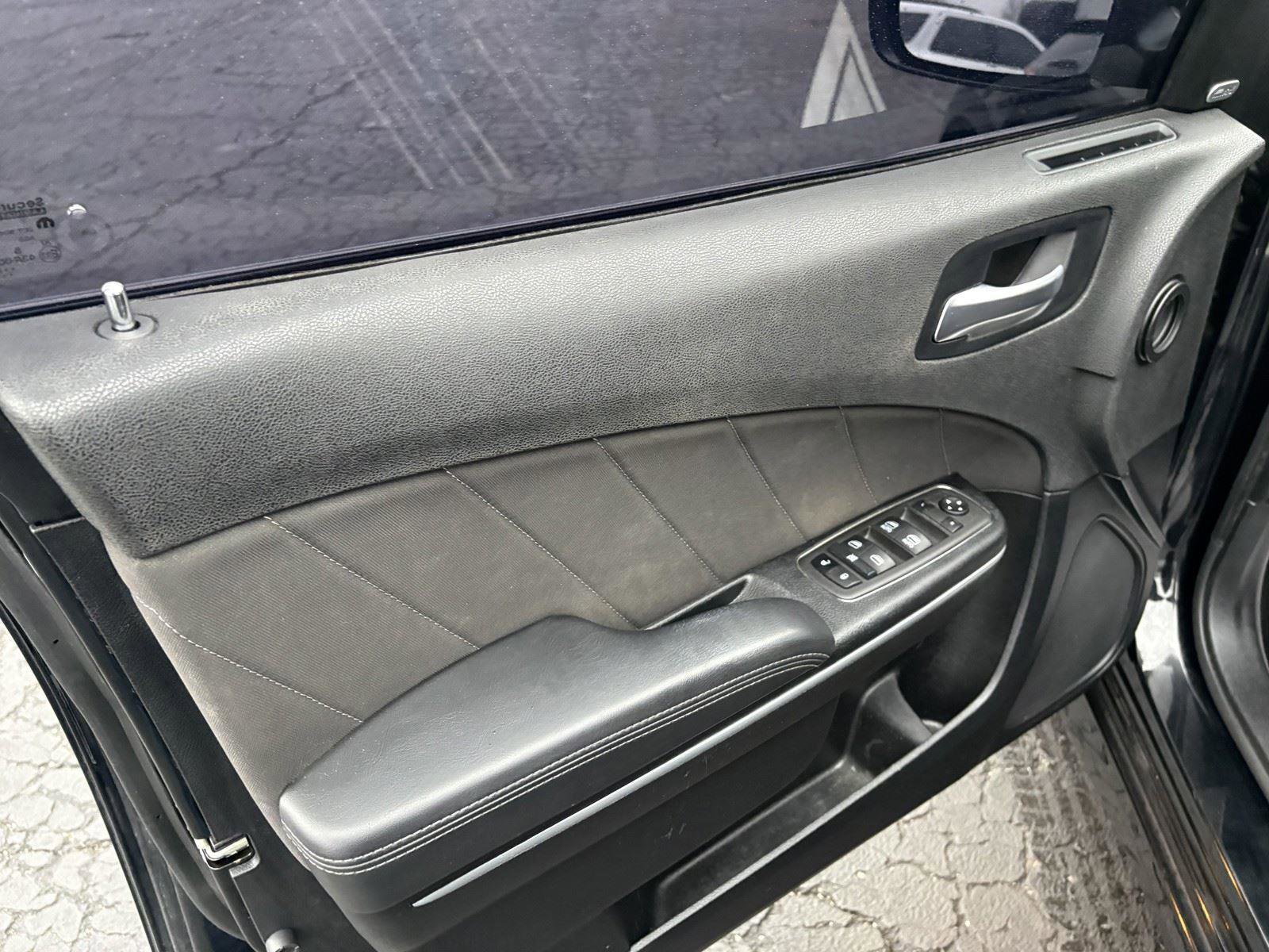 Used 2022 Dodge Charger R/T image 13