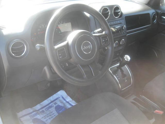 Used 2013 Jeep Patriot Sport AWD/4WD image 13