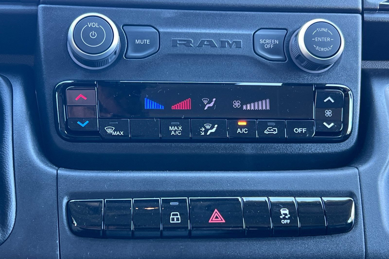 New 2026 RAM ProMaster 2500 FWD image 18