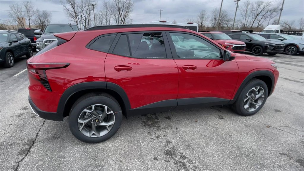 New 2026 Chevrolet Trax LT w/ Driver Confidence Package image 9