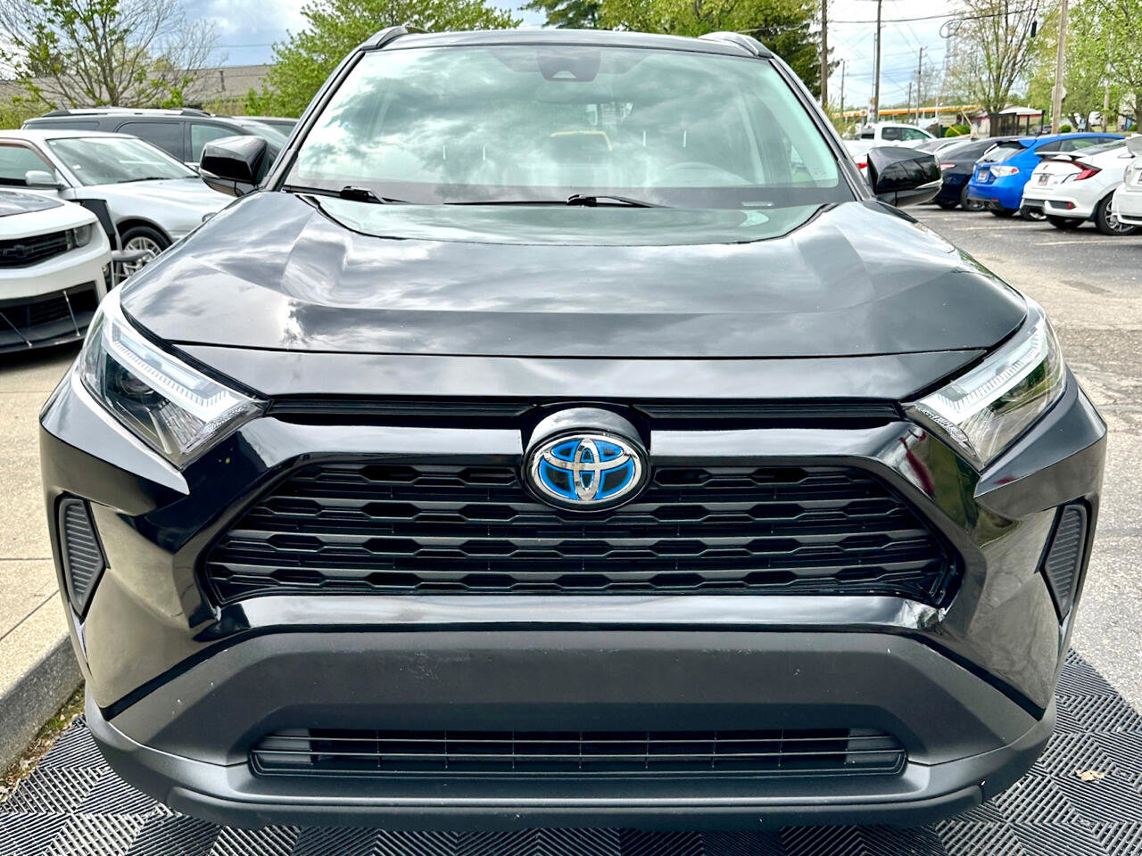 Used 2023 Toyota RAV4 XLE image 4