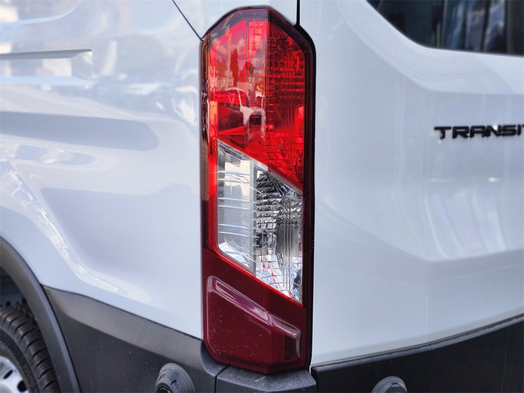 New 2026 Ford Transit 250 148 Medium Roof image 9
