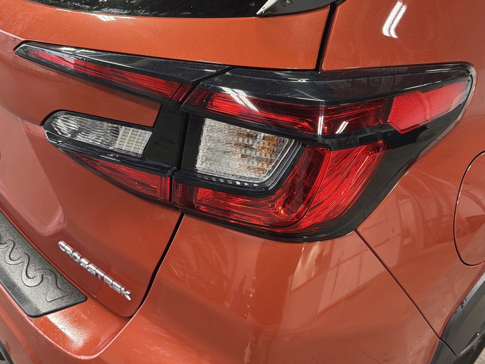 Certified 2024 Subaru Crosstrek 2.0i Premium w/ Popular Package #4 image 17