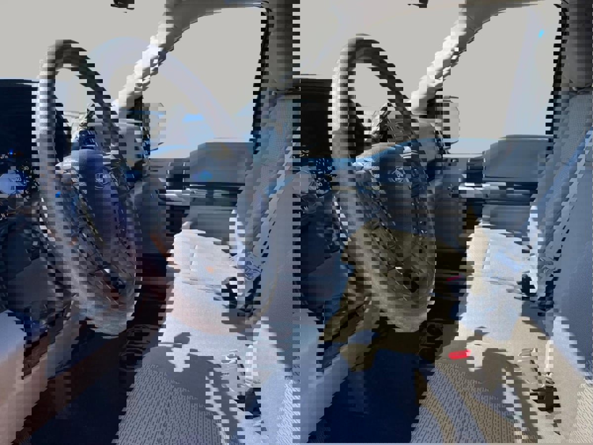 Used 2017 Ford F150 XLT w/ Trailer Tow Package image 19