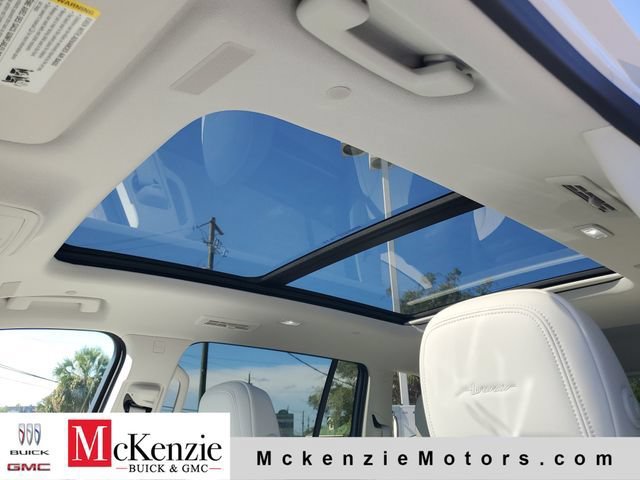 New 2027 Buick Enclave Avenir w/ LPO, Floor Liner Package FWD image 7