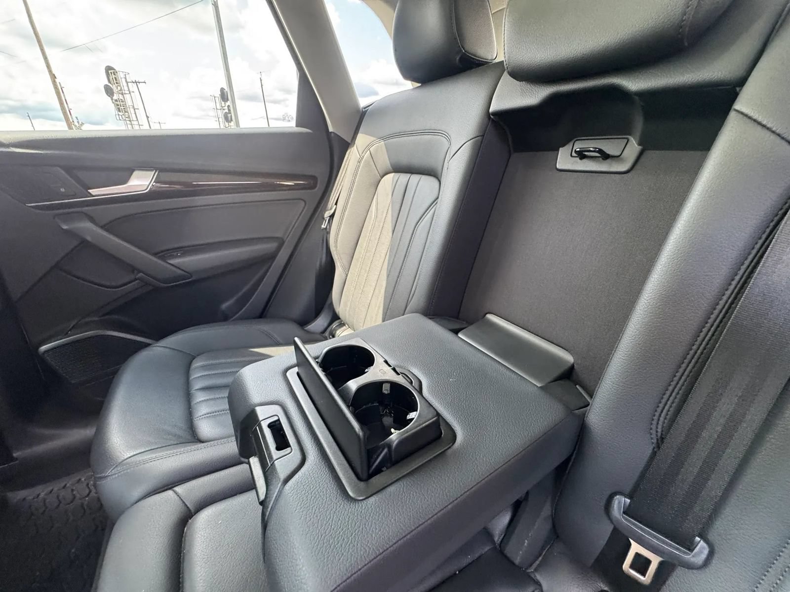 Used 2018 Audi Q5 2.0T Premium Plus w/ Premium Plus Package AWD/4WD image 22
