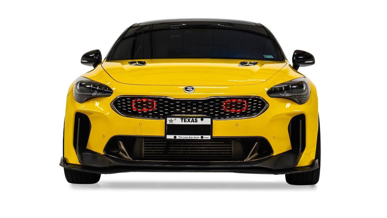 Used 2018 Kia Stinger GT2 AWD/4WD image 6