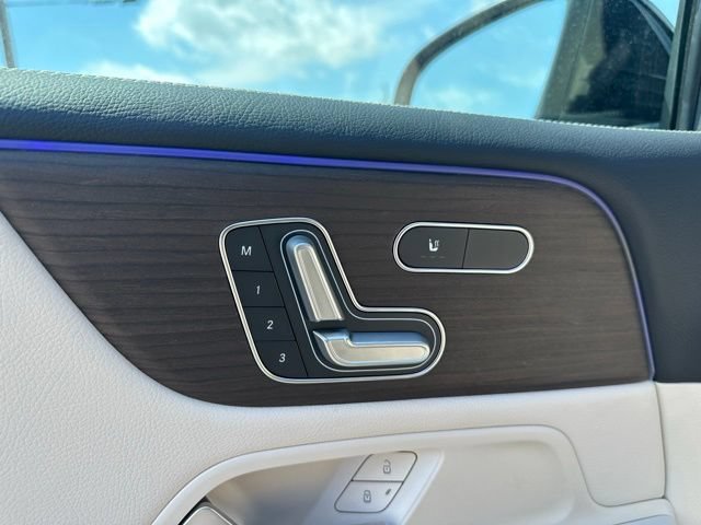 New 2026 Mercedes-Benz GLB 250 4MATIC image 12