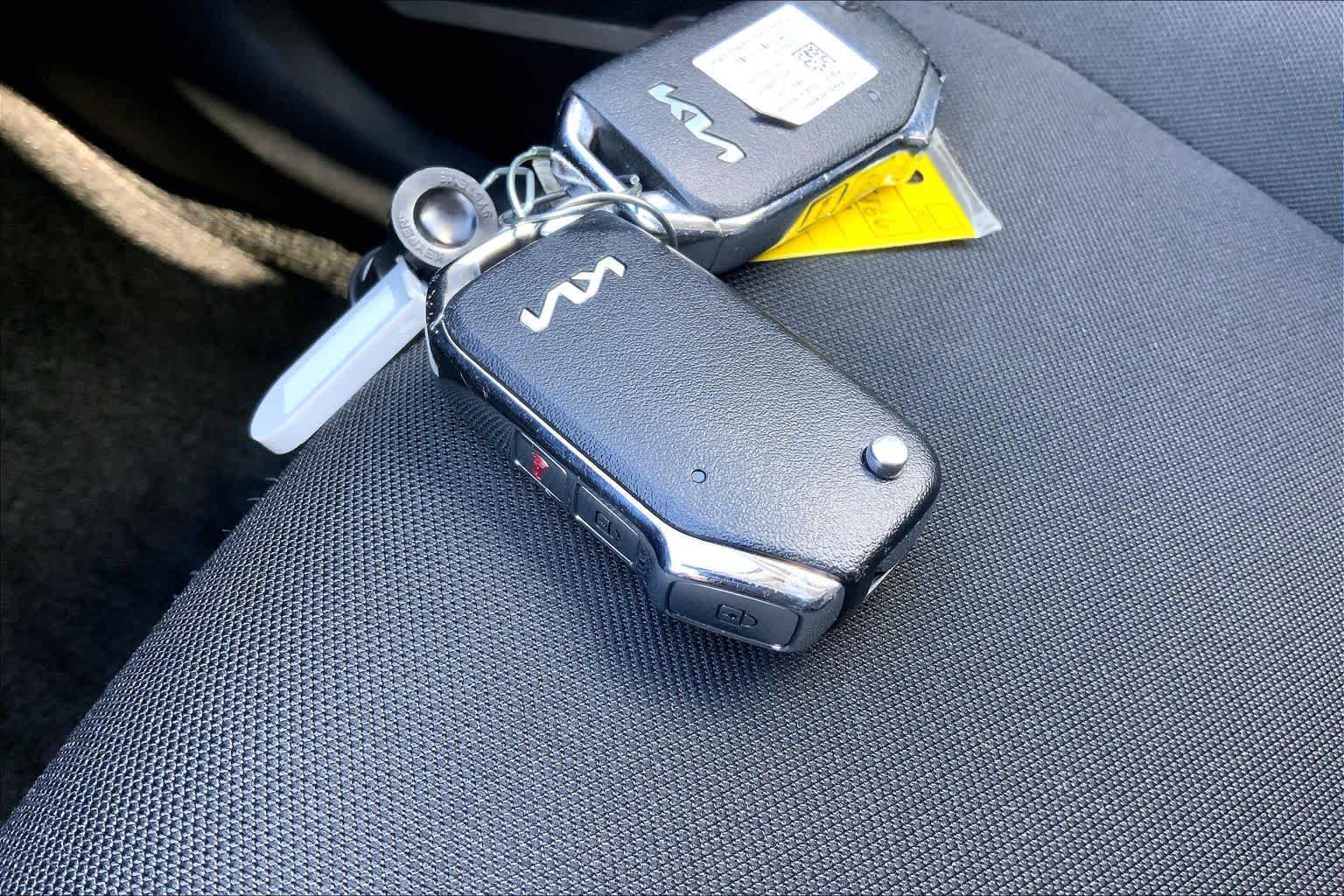 Used 2023 Kia Sportage LX AWD/4WD image 15