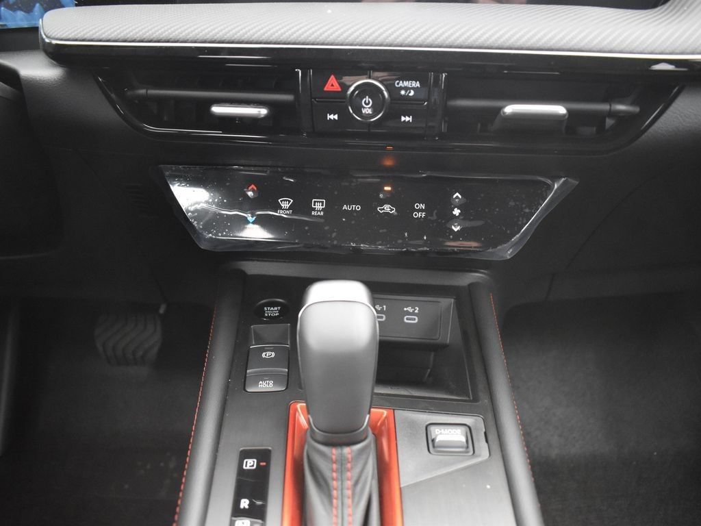 New 2026 Nissan Kicks SR FWD image 11