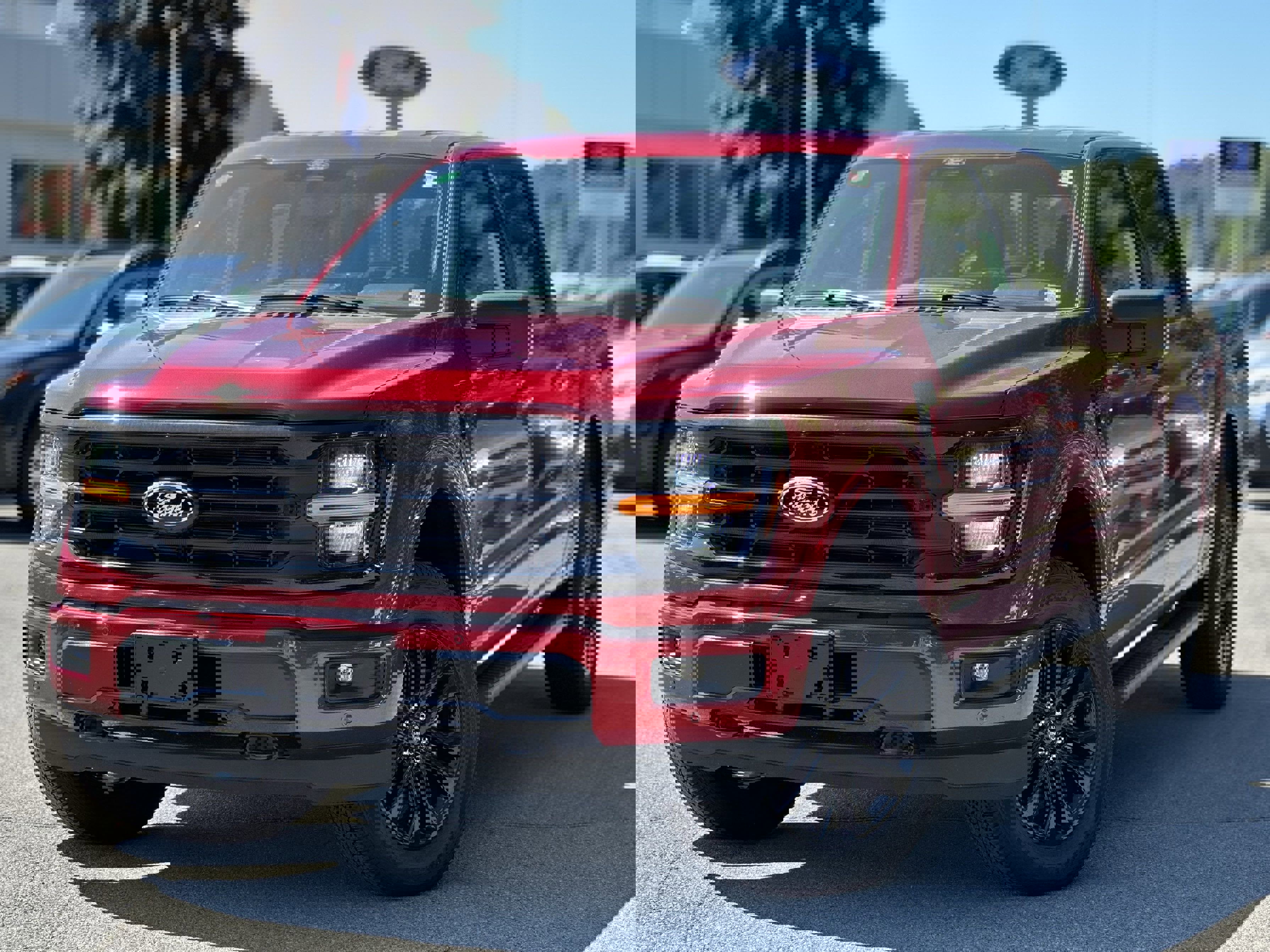 New 2025 Ford F150 XLT w/ Equipment Group 302A MID