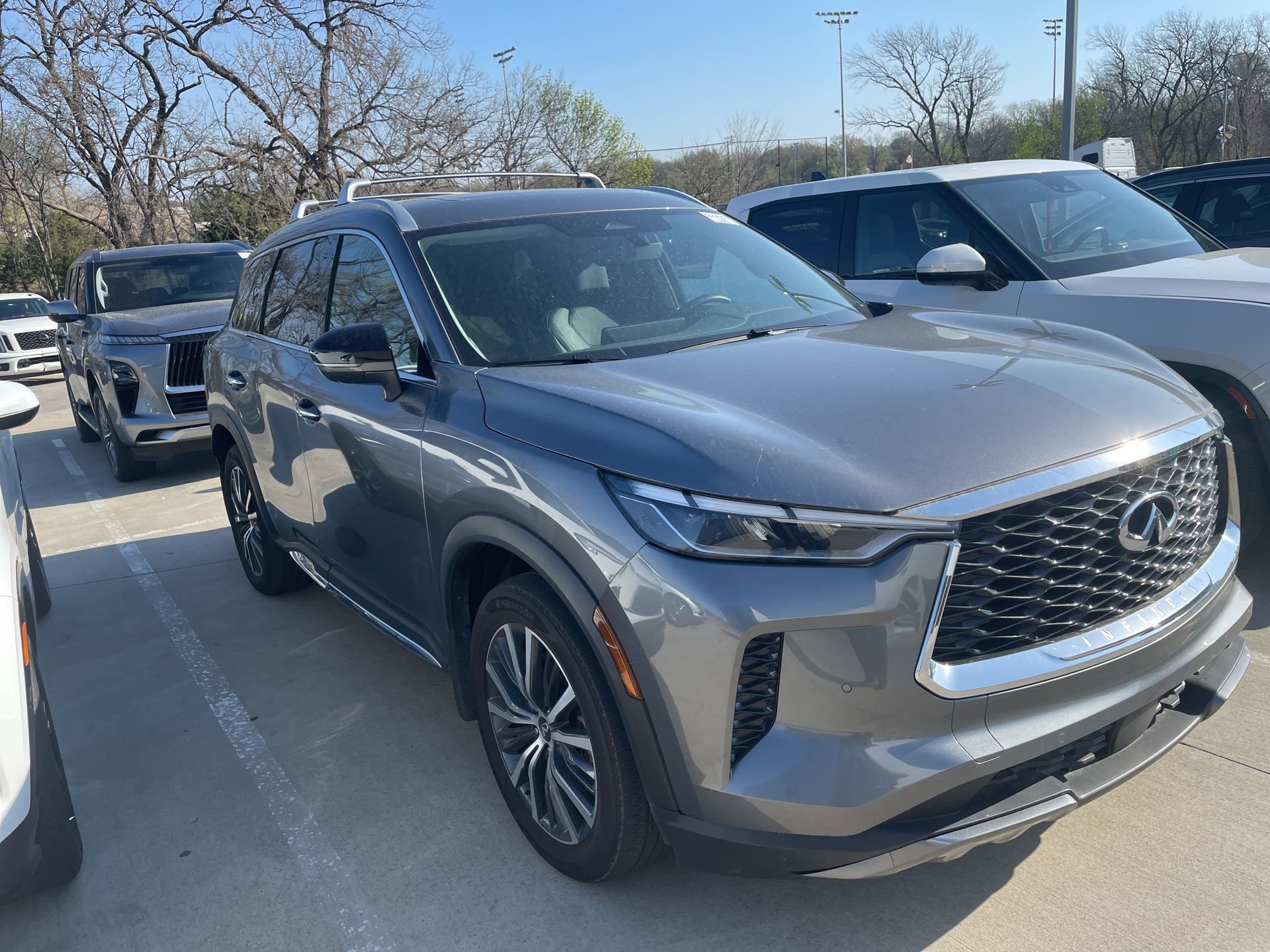 Certified 2025 INFINITI QX60 Sensory image 3