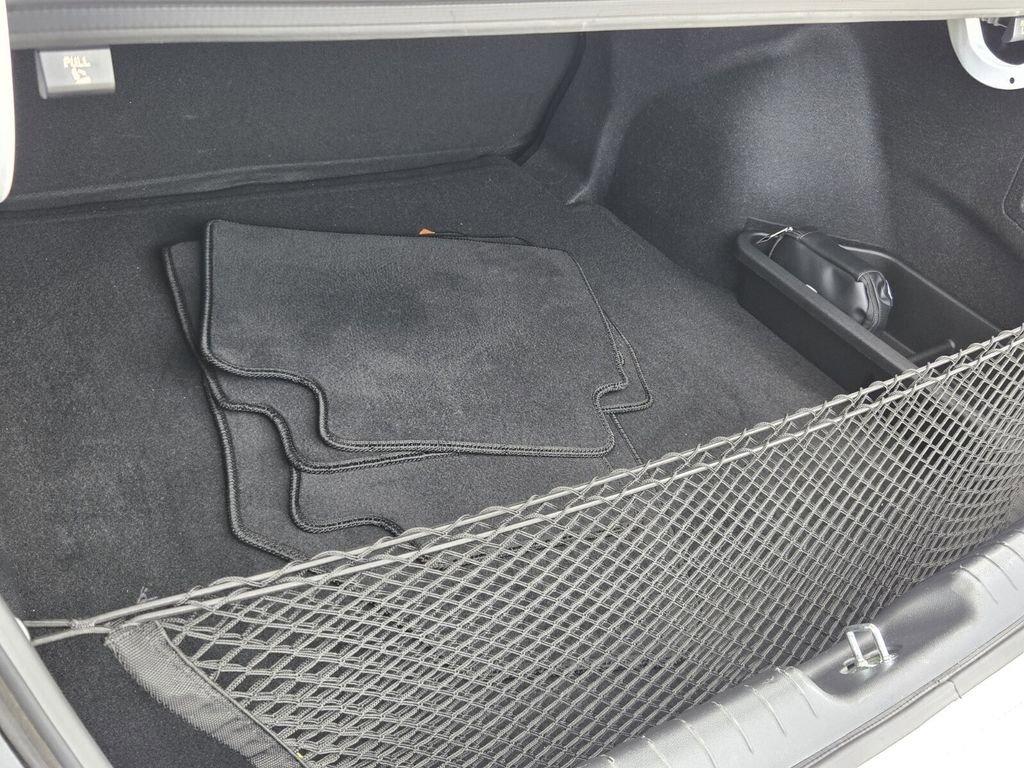 Certified 2024 Hyundai Elantra SEL FWD image 15