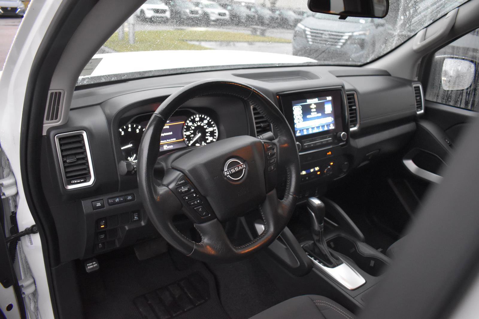 Used 2023 Nissan Frontier SV w/ SV Convenience Package image 22