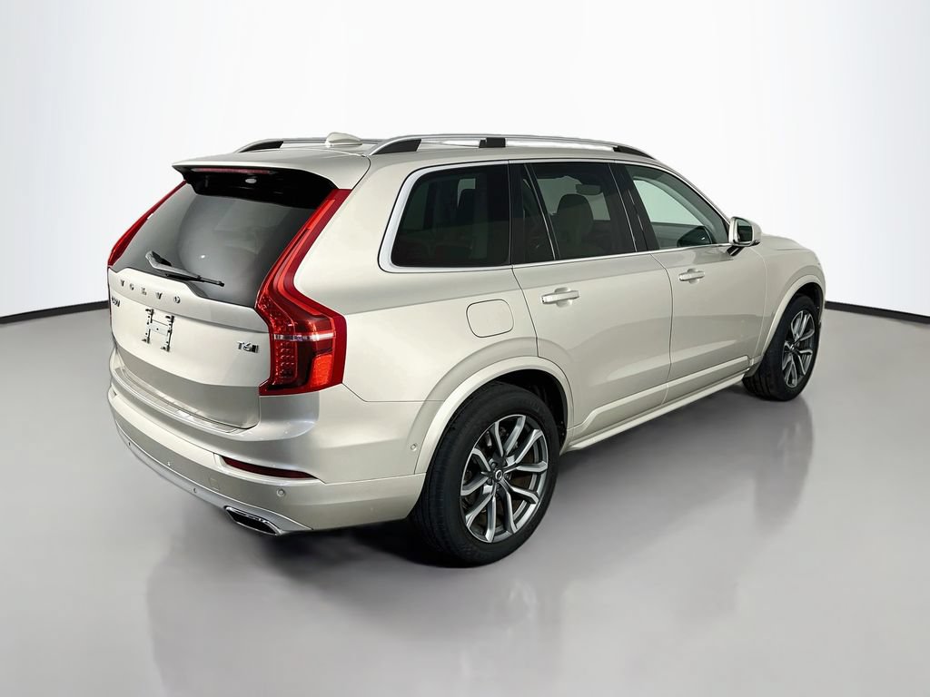 Used 2018 Volvo XC90 T6 Momentum w/ Convenience Package AWD/4WD image 7