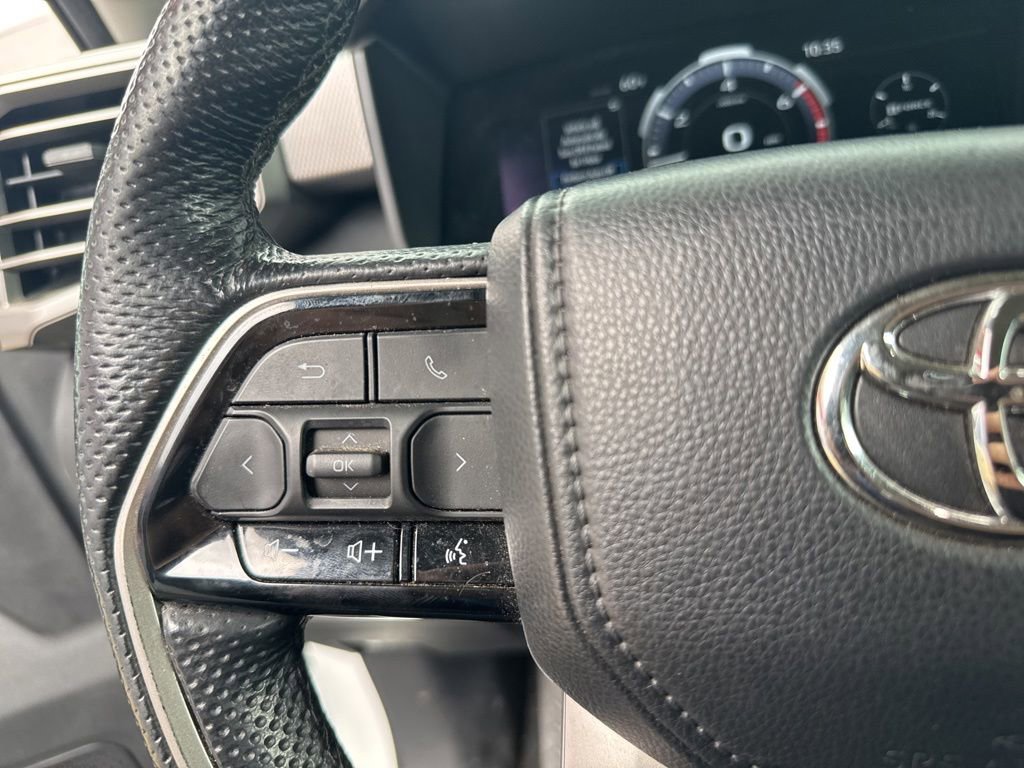 Used 2024 Toyota Tundra Limited AWD/4WD image 32