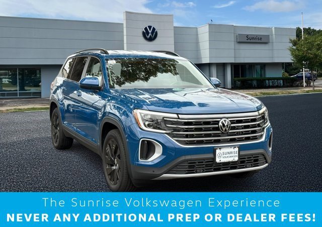 Used 2025 Volkswagen Atlas SE w/ Black Wheel Package