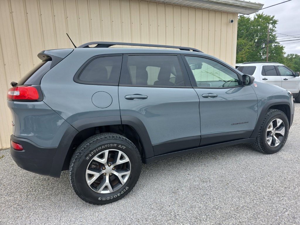 Used 2014 Jeep Cherokee Trailhawk w/ Comfort/Convenience Group AWD/4WD image 7