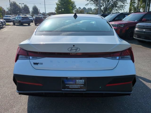 New 2026 Hyundai Elantra SE FWD image 5