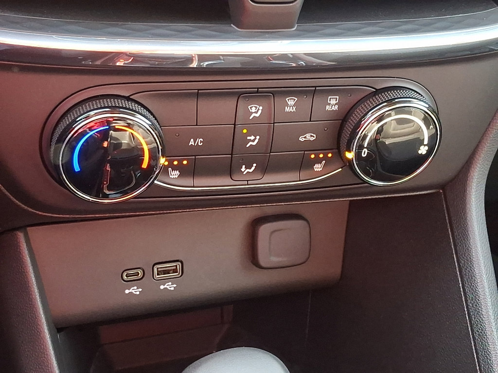 Used 2026 Buick Encore GX Preferred w/ Comfort Package image 29