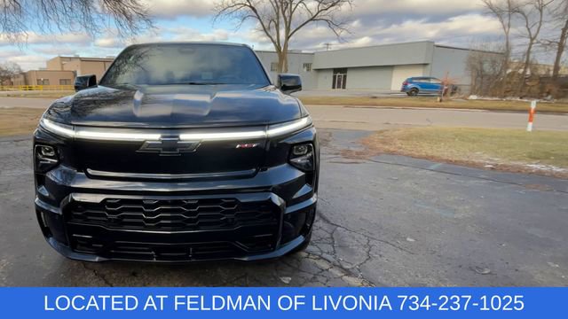 Certified 2024 Chevrolet Silverado EV RST image 3