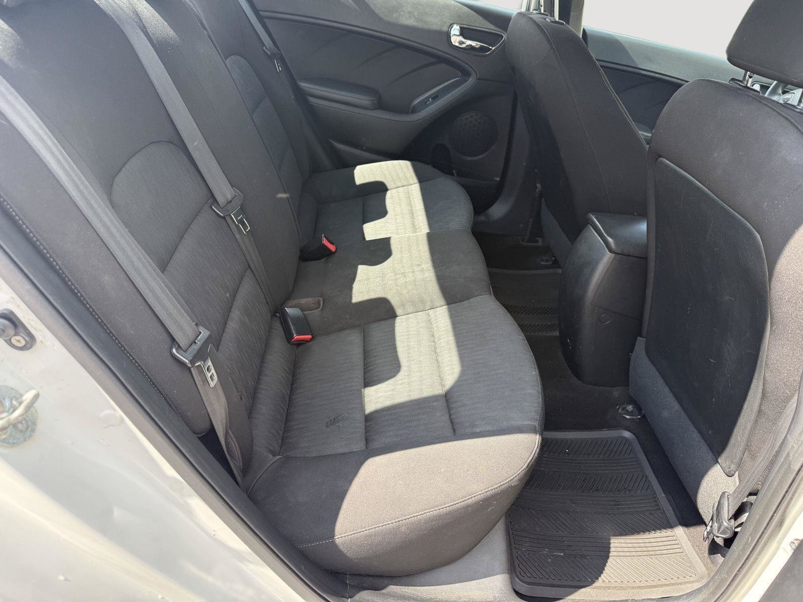 Used 2016 Kia Forte LX FWD image 11