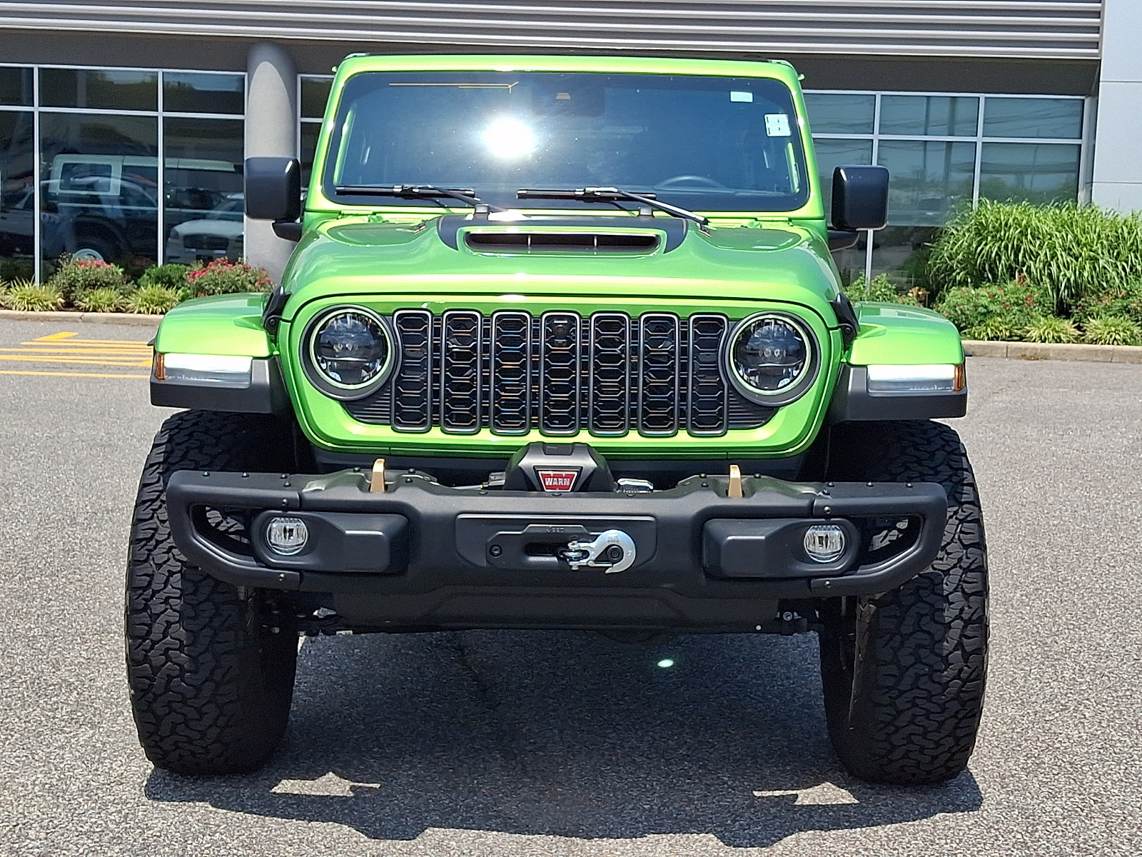 Used 2025 Jeep Wrangler Unlimited Rubicon 392 AWD/4WD image 3