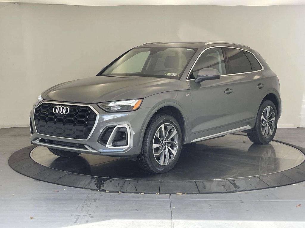 Certified 2024 Audi Q5 2.0T Premium Plus w/ Premium Plus Package image 1
