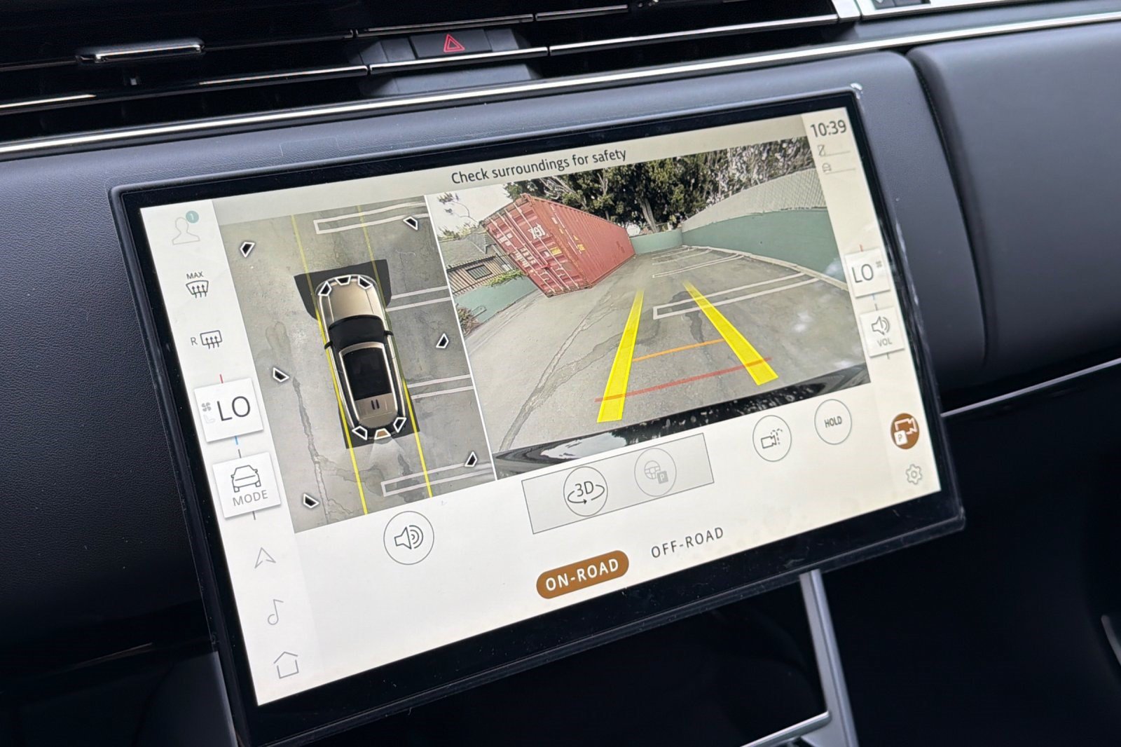 New 2026 Land Rover Range Rover Autobiography AWD/4WD image 18